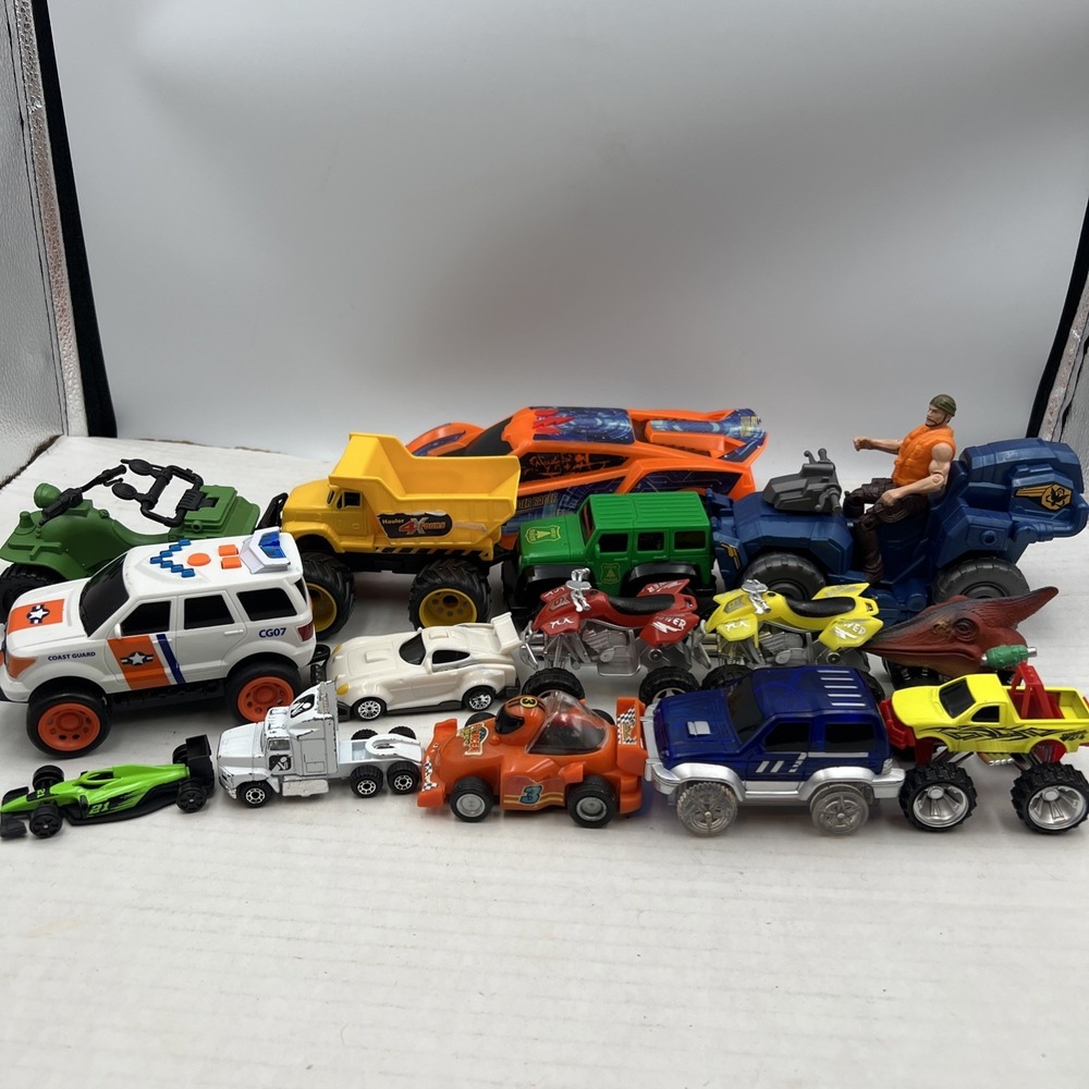 Kids Toy Vehicle Lot Of 15 Trucks Cars Action Figure 4 Wheelers Plastic Vehicles